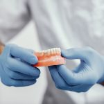 Implant Dentar